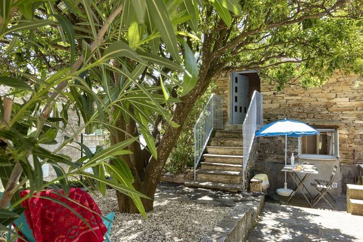 Villa pour 4 personnes, avec terrasse et jardin, adapté aux familles dans Cap Corse - 3