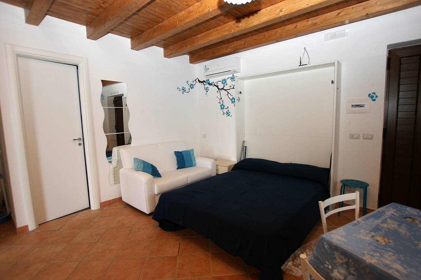 Piccola Dea in Pollica, Cilento