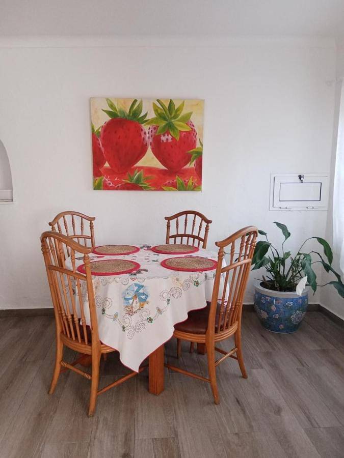 Apartamento para 9 personas, con vistas y terraza, Se admiten mascotas en Angra do Heroísmo
