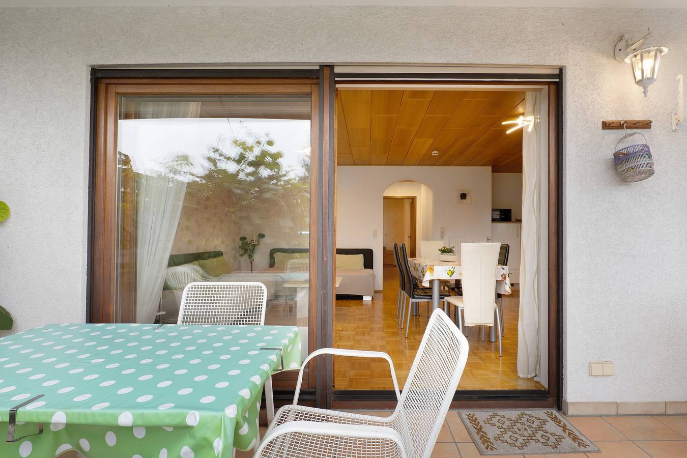 Appartement entier, Appartement 'Ferienwohnung Bender' avec jardin partagé, balcon et Wi-Fi in Sinsheim, Kraichgau