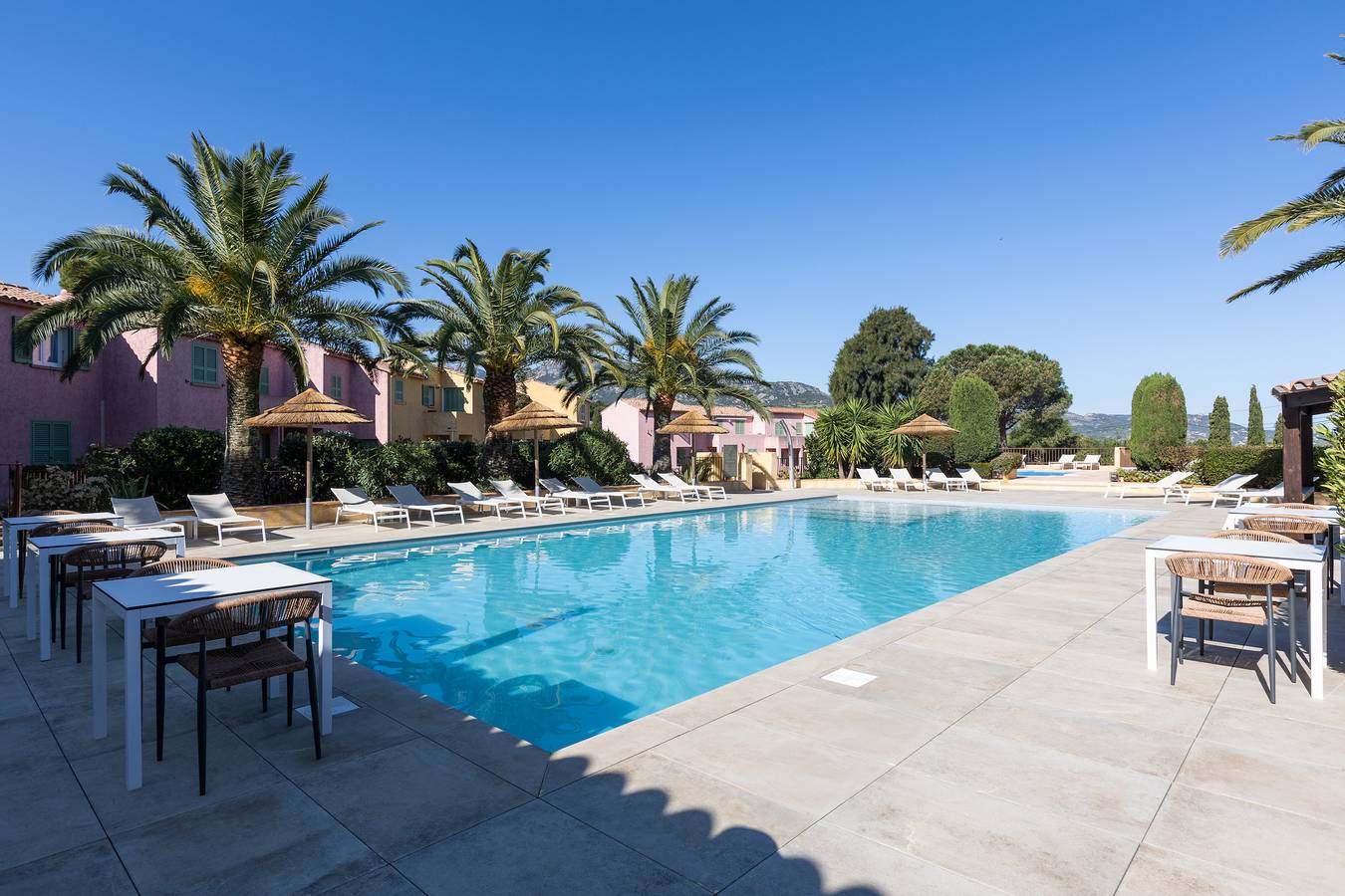 Studio entier, Studio dans résidence avec piscine chauffée partagée et Wi-Fi in Calvi, Région de Calvi