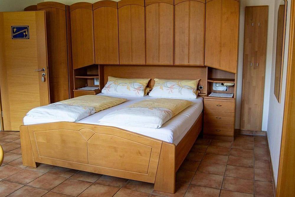 Ganze Wohnung, Doppelzimmer \"Sonnenuntergang\" - Ferienweingut Kreuz-Bauer in Minheim, Bernkastel-Kues & Umgebung