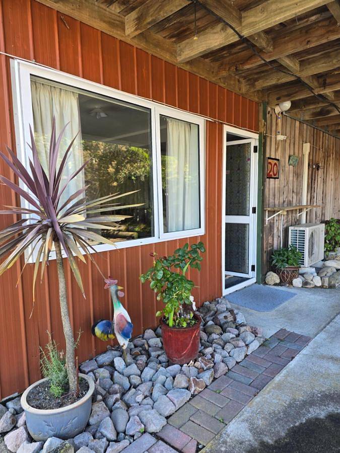 Vakantiehuis voor 4 personen, with whirlpool and zwembad as well as tuin in Turangi