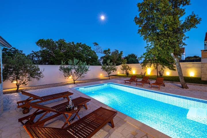 Ferienhaus für 9 Personen, mit Garten, kinderfreundlich in Općina Stankovci - 2