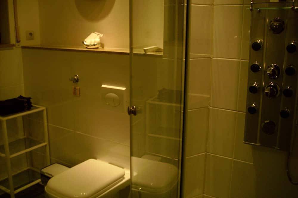 Apartamento entero, Apartamento completo con jardin. in Hockenheimring, Nussloch