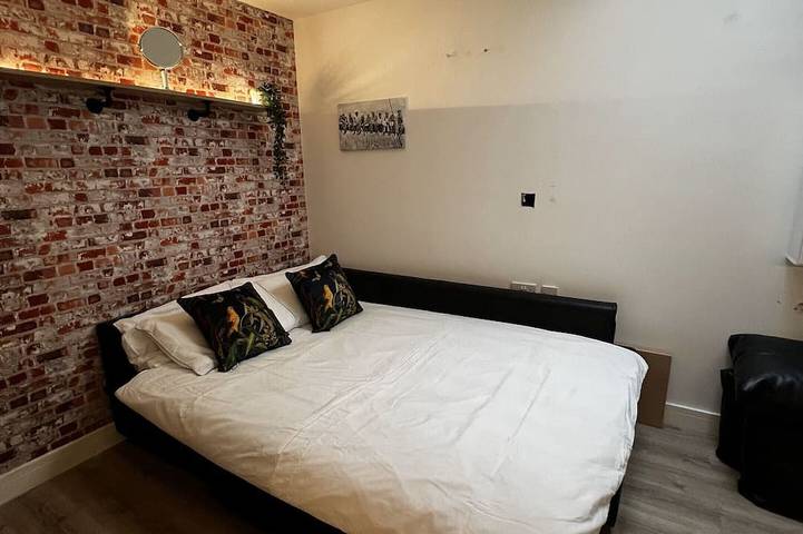 Appartamento intero, Matrimoniale-Città-Bagno privato con doccia-Nessuna visualizzazione-Flat 4 in Edimburgo, Lothian
