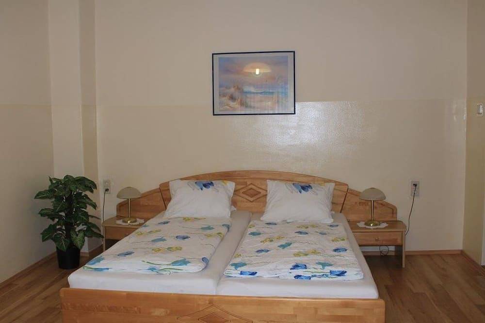 Ganze Wohnung, Vierbettzimmer mit Dusche, Wc - Gästezimmer Filbert in Eisenstadt, Leithaberg