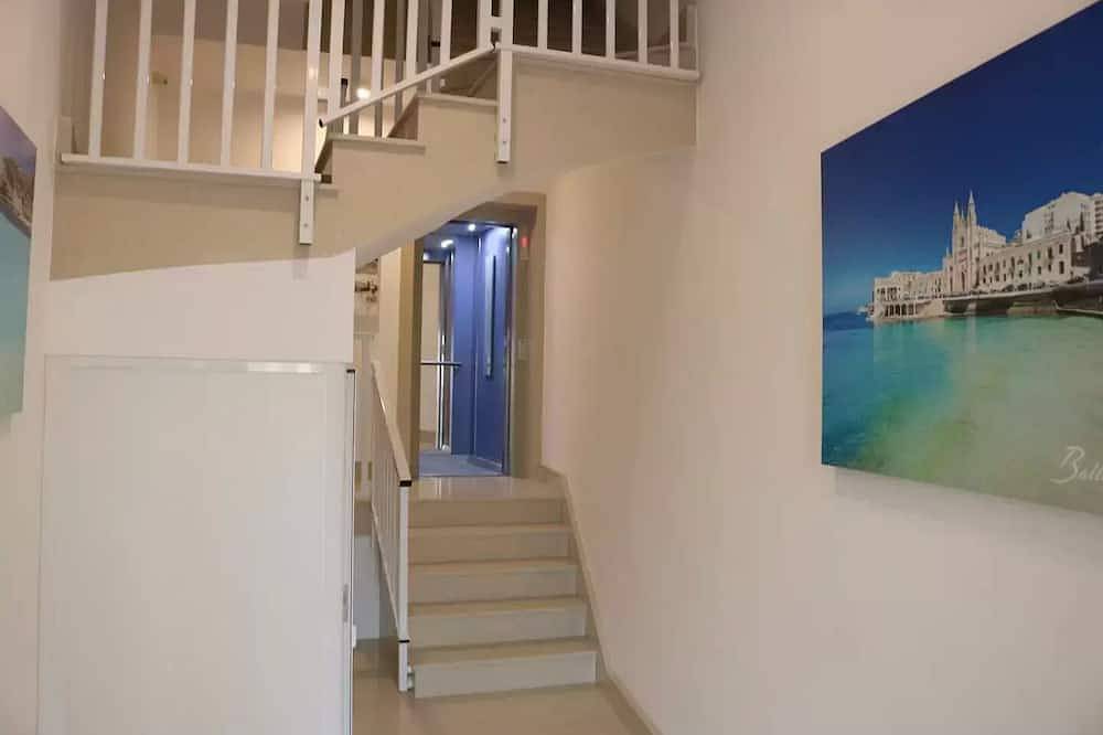 Ganze Wohnung, Neues, modernes Studio-Apartment direkt am Meer in Marsascala in Marsaskala, Insel Malta
