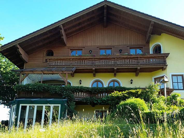 Ganze Ferienwohnung, Laireiter Bianca - Terrassenwohnung in Sankt Lorenz, Mondsee & Irrsee