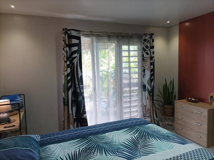 Appartement de vacances pour 2 personnes, avec terrasse ainsi que vue et jardin