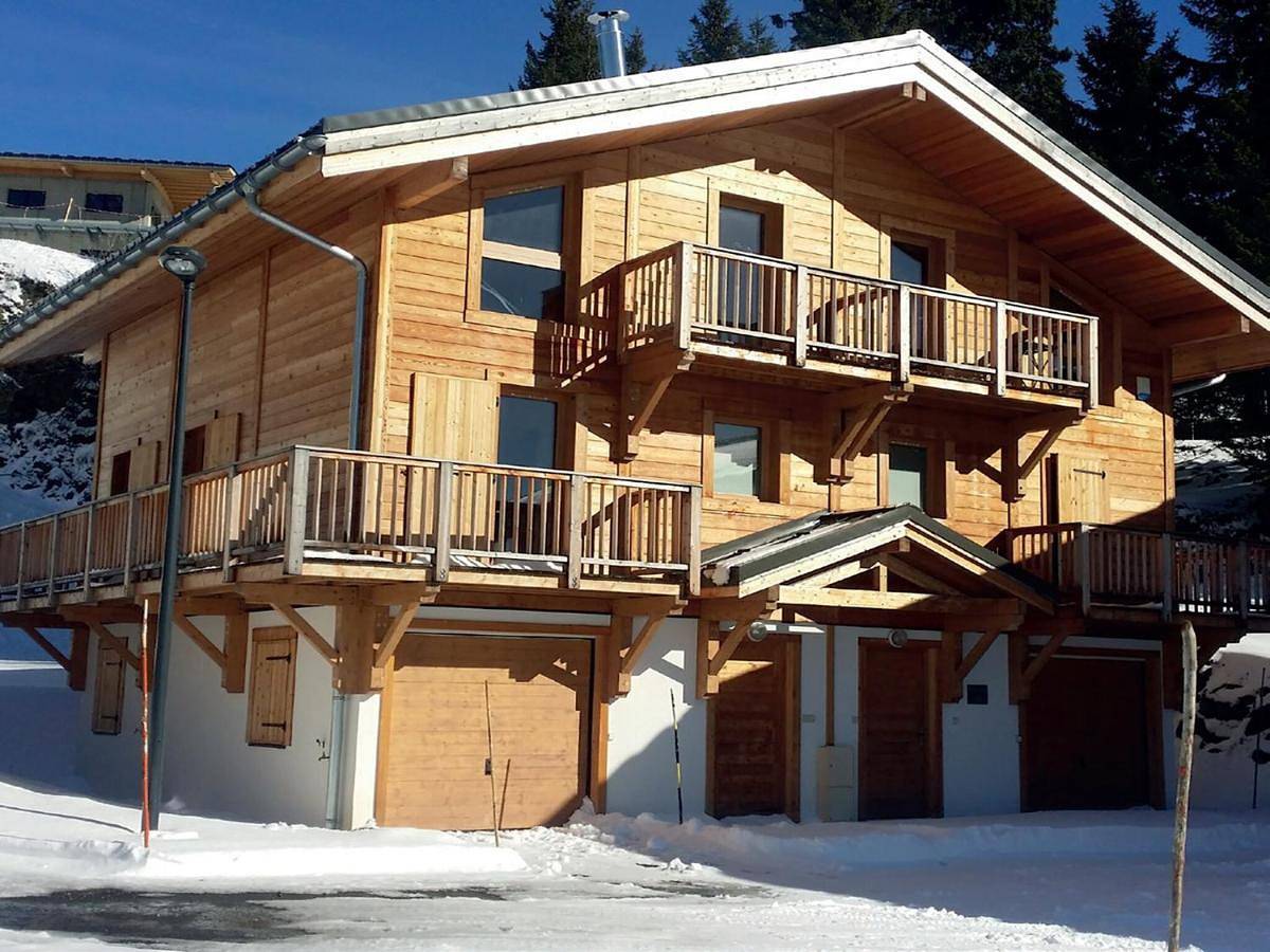 Splendid Chalet in Chamrousse with Tv, cleaning included in Chamrousse, Parc national des Écrins
