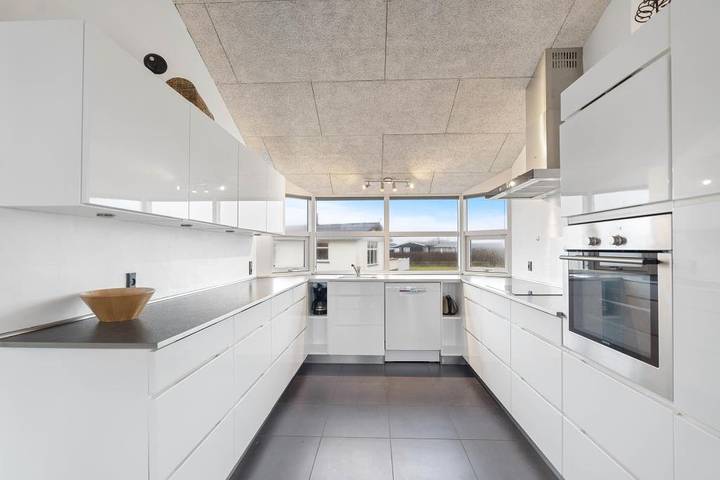 Modernes, strandnahes Ferienhaus mit Sauna und Whirlpool in Søndervig, Holmsland Klit