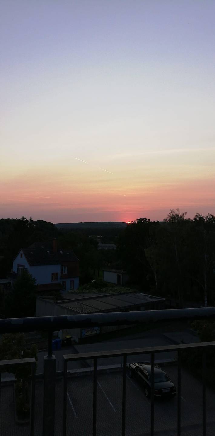Ganze Ferienwohnung, Gemütliche Fewo (49qm) mit Balkon & Tiefgarage in Naumburg, Saale-Unstrut