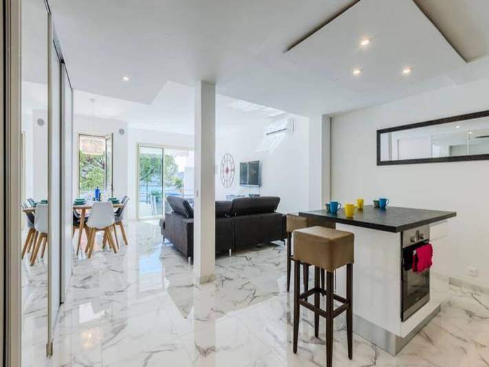 Gîte pour 6 personnes, avec terrasse, adapté aux familles dans Port De La Pointe Croisette - 4