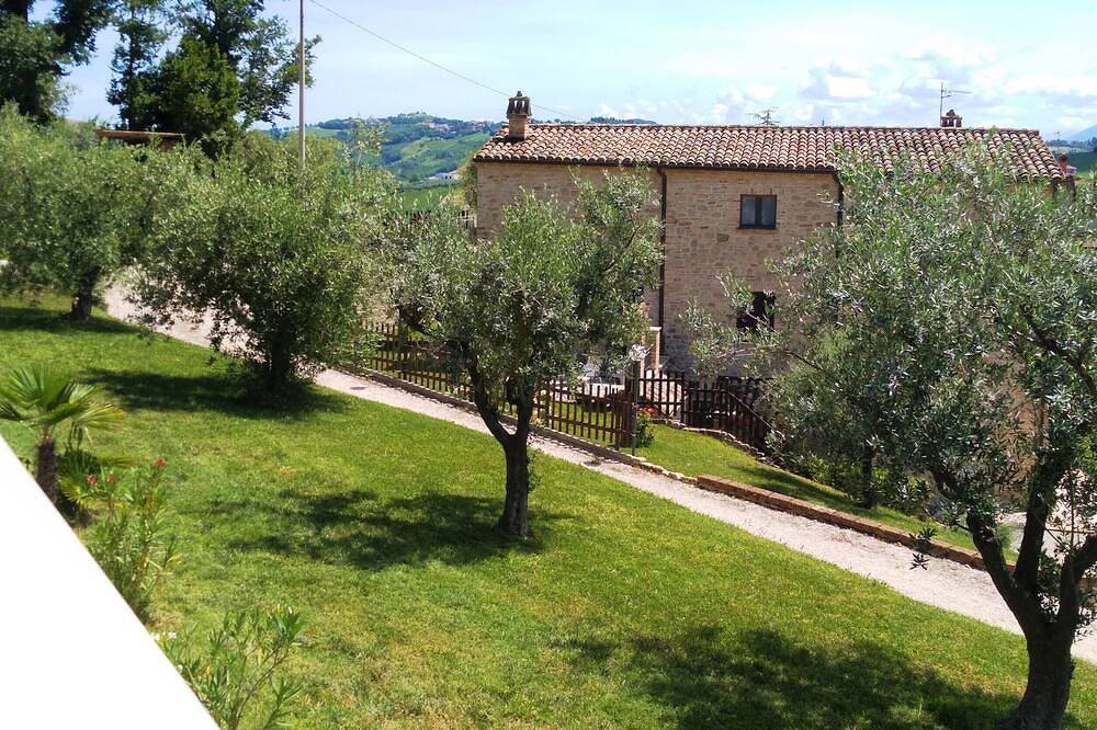 Ganze Wohnung, Agriturismo Il Vecchio Acero - Papavero Apartment in Montalto delle Marche, Ascoli Piceno Provinz