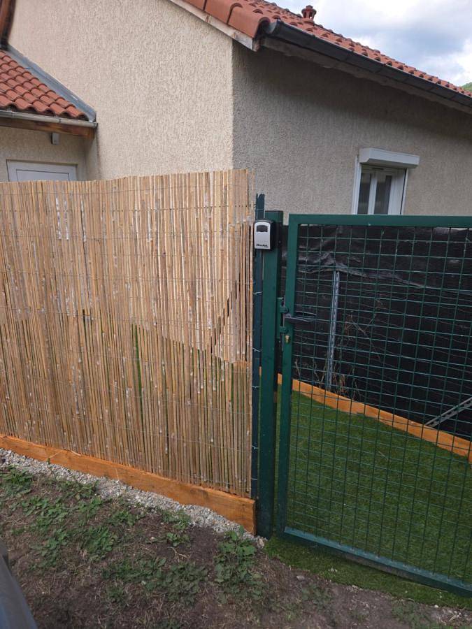 Gîte pour 2 personnes, avec jardin ainsi que terrasse et vue à Tarascon-sur-Ariège - 2
