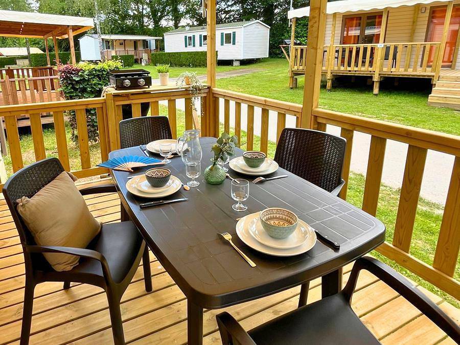 Camping Country Parktouquin - Mobilhome 4 personnes - Mobil-home Select Tv Lv Clim Plancha - 2 chambres - 4 pers. in Touquin, Seine-et-Marne