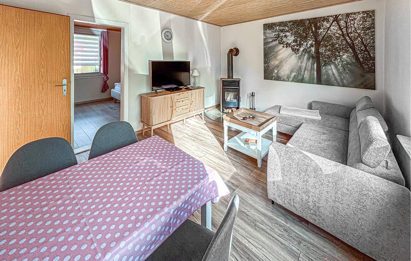 Gemütliche Wohnung am See mit Parkplatz und Terrasse in Warthe (Boitzenburger Land), Boitzenburger Land