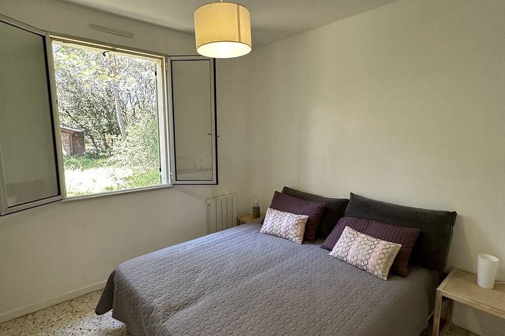 Agréable maison au calme,piscine, climatisation, Wifi,max 12 pers in Uchaux, Vaucluse