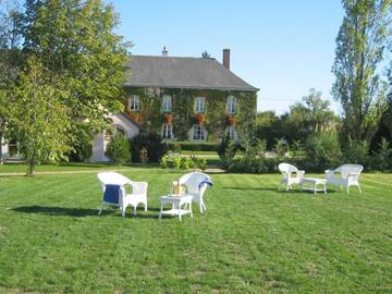 Hôtel pour 2 personnes, avec piscine et jardin ainsi que terrasse et jacuzzi à Cangey