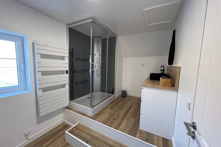 Location de vacances pour 6 personnes, avec terrasse et jardin, animaux acceptés à Cléon (Seine-Maritime) - 4