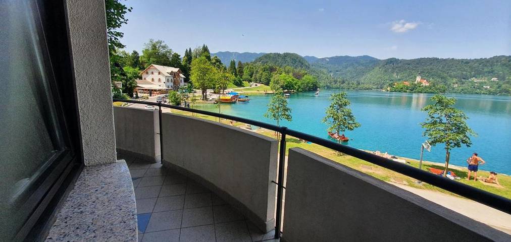 Ferienwohnung für 4 Personen, mit Seeblick und Ausblick in Bled - 3
