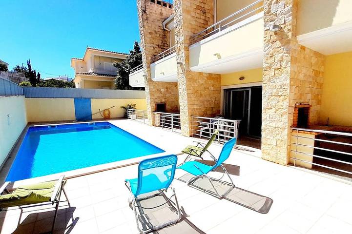 Villa pour 6 personnes, avec piscine et balcon - 1