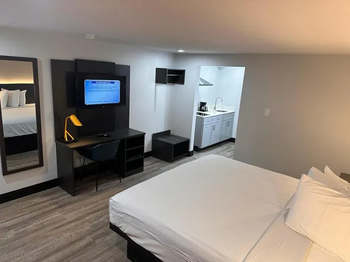 Hotel para 4 personas - 1