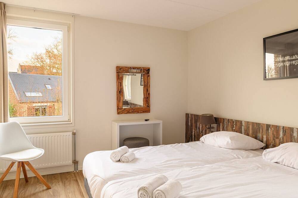 Detached house luxe - 5 bedrooms / 2 bathrooms in Maastricht, Hoge Kempen