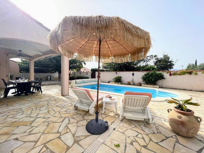 Location de vacances pour 8 personnes, avec terrasse, animaux acceptés à Alénya - 2