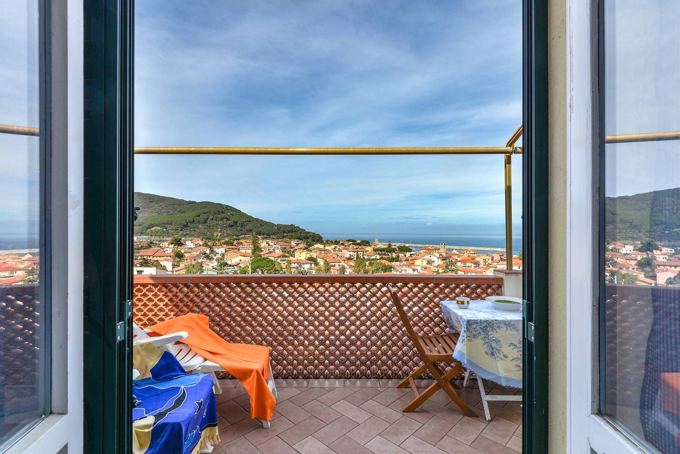 Holiday Home 'Appartamento Belvedere' with Sea View, Private Terrace and Wi-Fi in Marciana Marina, Elba