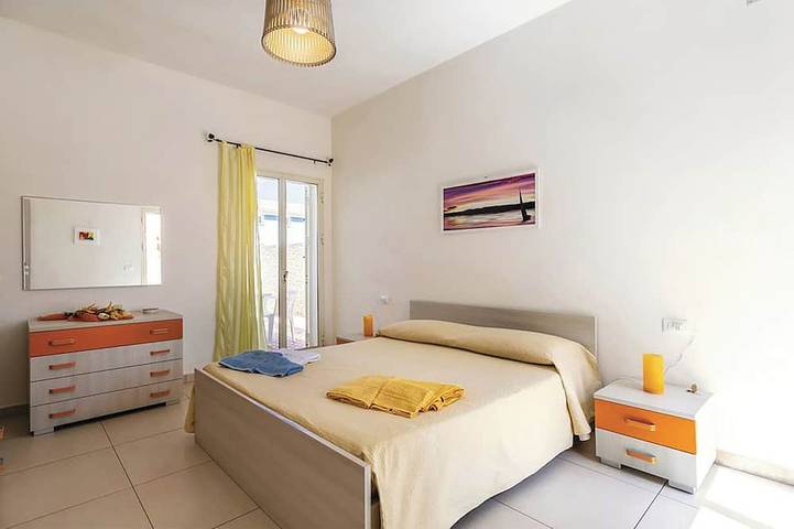 Villetta Rosso Corallo, beach house with garden of 200 square meters in Spiaggia di Punta Secca, Santa Croce Camerina
