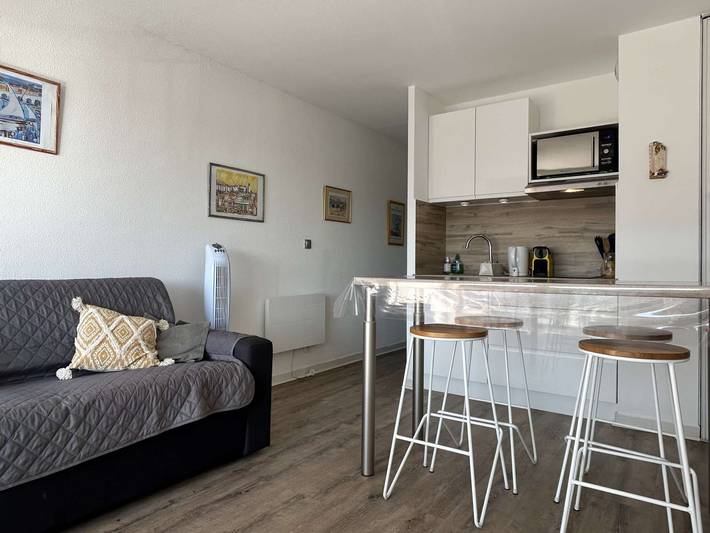 Gîte pour 4 personnes, avec terrasse dans Plage des Elmes - 4