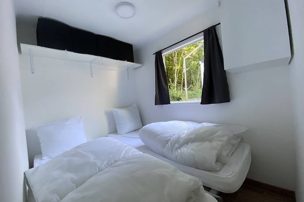 Mobil Home 6 personnes à Montaigu Plage - Vue lac in Montaigu-de-Quercy, Quercy