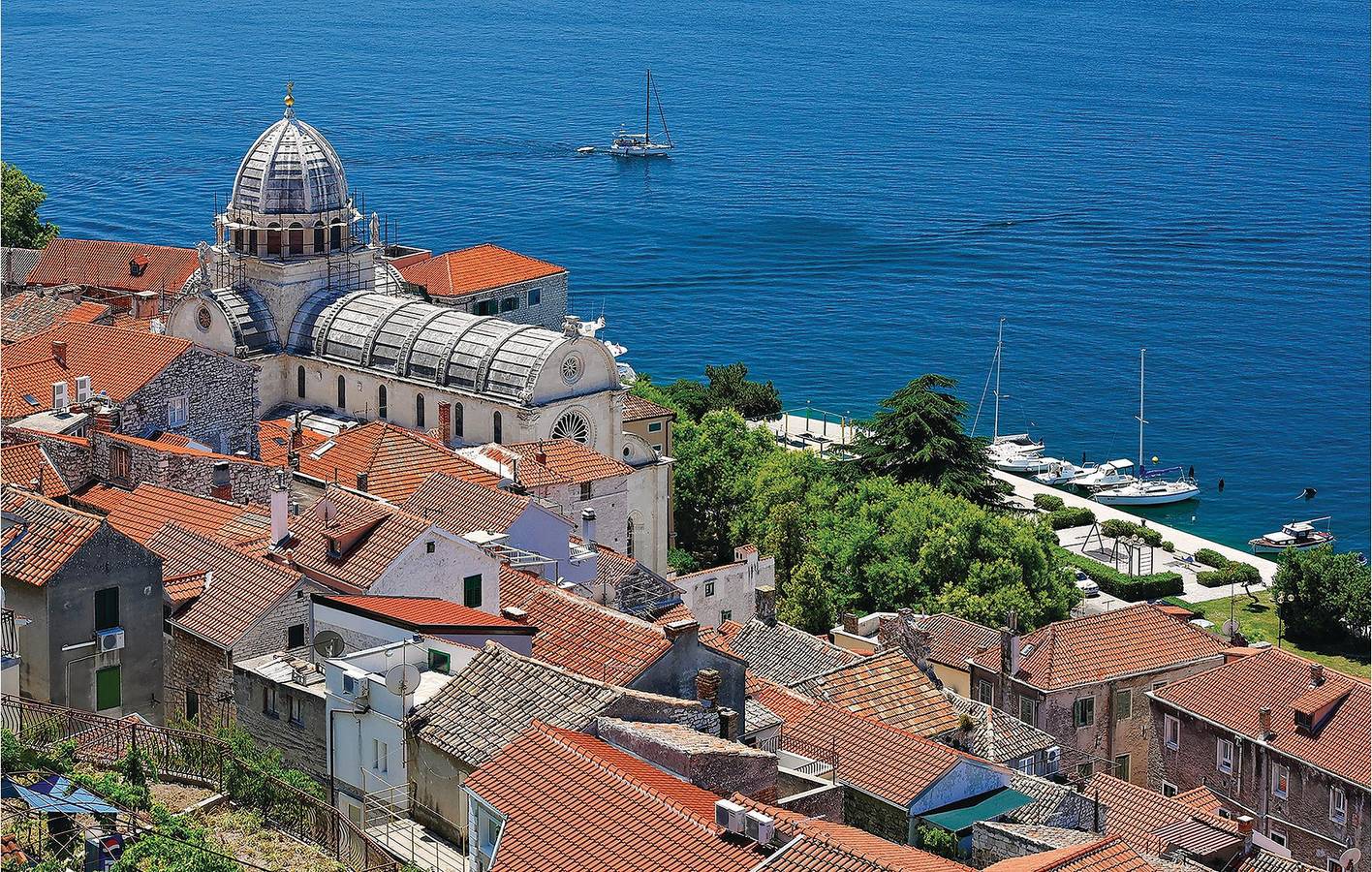 Ganze Ferienwohnung, Gemütliche 2-Zimmer-Wohnung mit Terrasse, WLAN und in Strandnähe in Pirovac, Šibenik-Knin