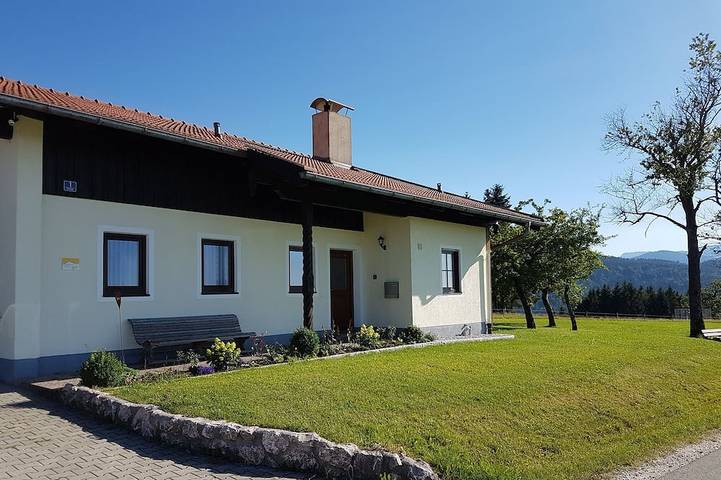 Ferienhaus für 8 Personen, mit Garten, mit Haustier in Siegsdorf