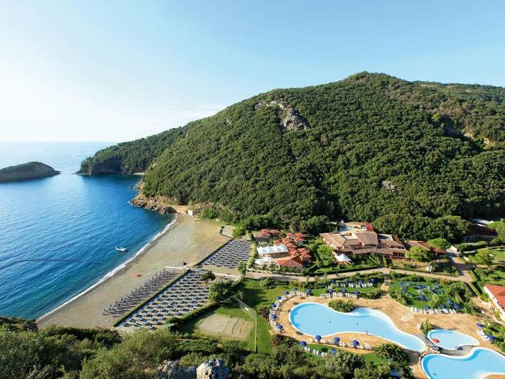 Appartement de vacances pour 4 personnes, avec Terrasse ainsi que Jardin et Piscine dans Ortano