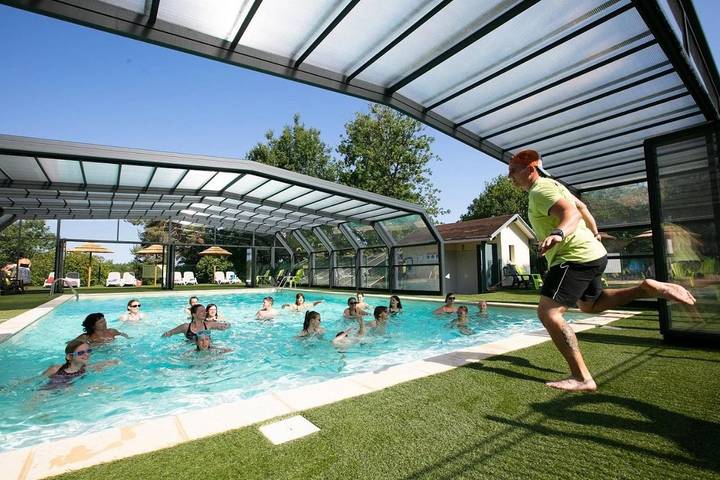 Location de vacances pour 4 personnes, avec Bassin pour enfant et Piscine à Lamothe-Fénelon - 2