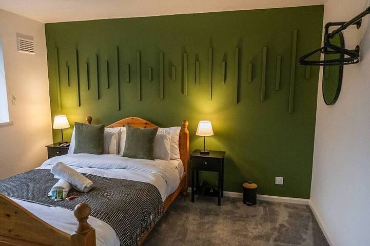 Cozy and Stylish stays at Maiden Lane in Crawley, Sussex de l'Ouest