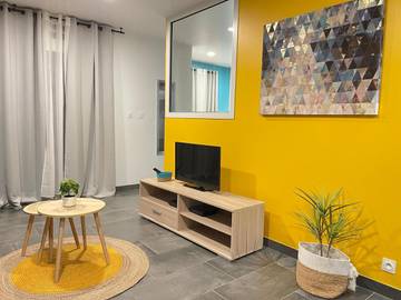 Gîte pour 2 personnes, avec jardin à Remire-Montjoly