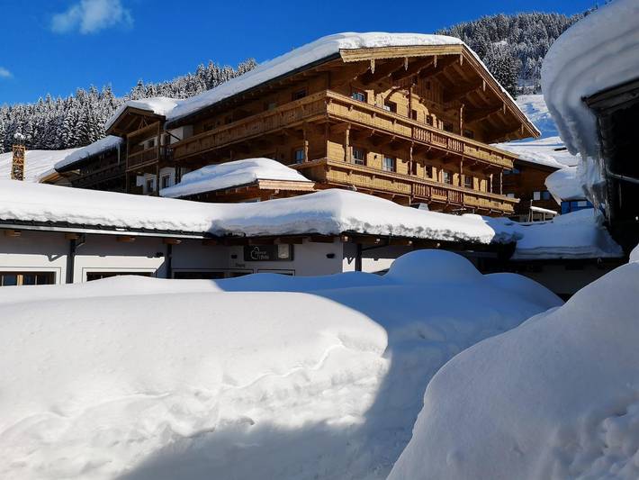 Hotel für 2 Personen, mit Balkon und Terrasse sowie Garten und Sauna in Kirchberg in Tirol