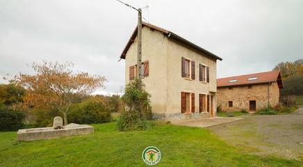 Gîte pour 6 personnes, avec terrasse et jardin à Panossas