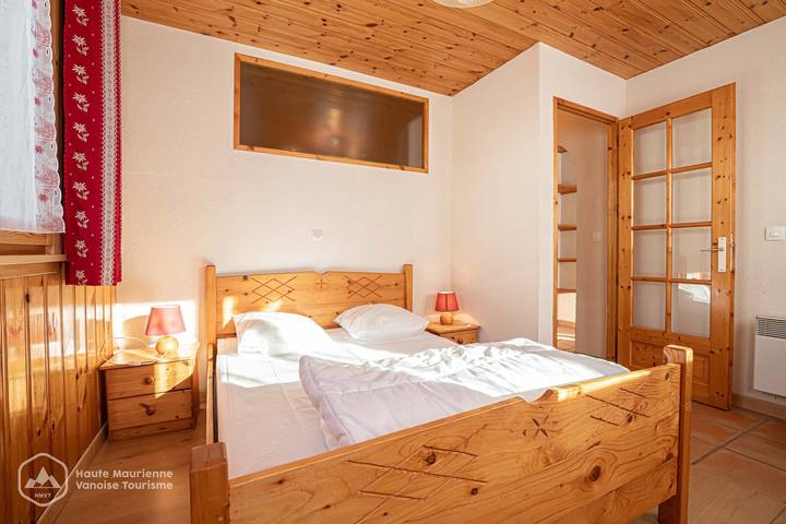 Chalet « Les Pervenches » : vue montagne, terrasse privée et Wi-Fi in Bonneval-sur-Arc, Région de Saint-Jean-de-Maurienne