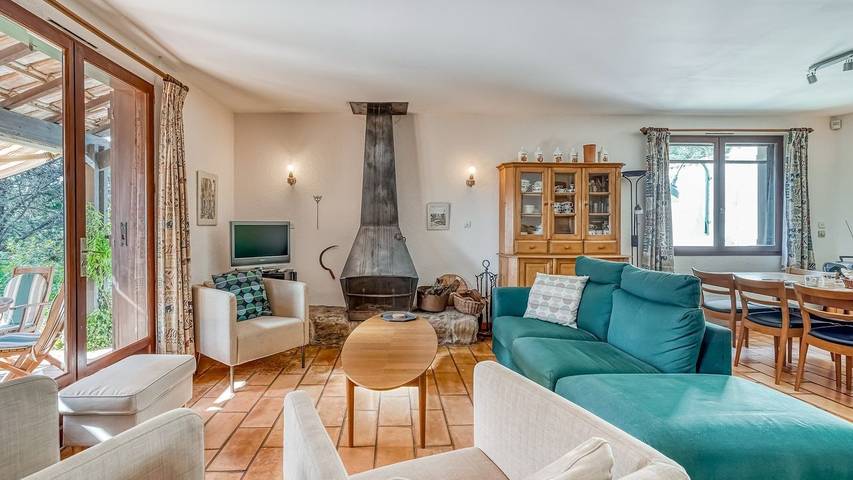 Location de vacances pour 7 personnes, avec jardin et piscine, animaux acceptés à Prades-sur-Vernazobre - 2