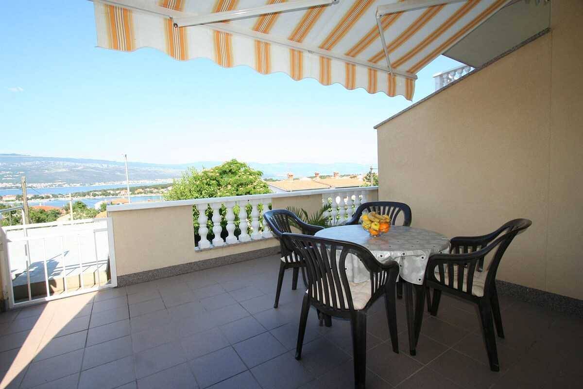 Ganze Wohnung, 2 Zimmer Ferienwohnung, In Silo - Insel Krk in Silo (Krk), Krk
