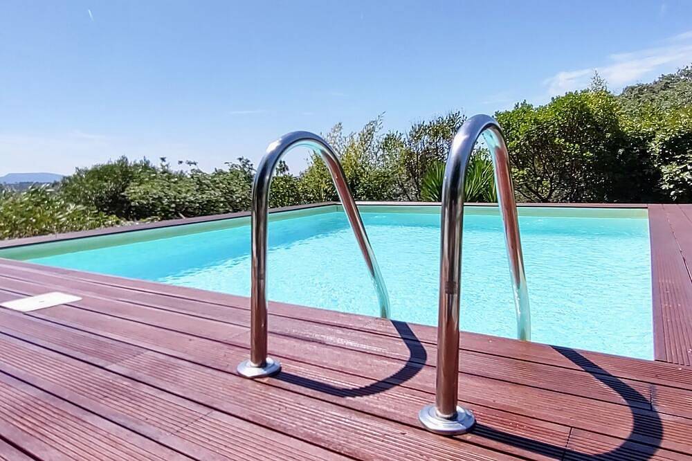 Cabaña familiar con piscina en una ubicación impresionante in Alvorge, Leiria District