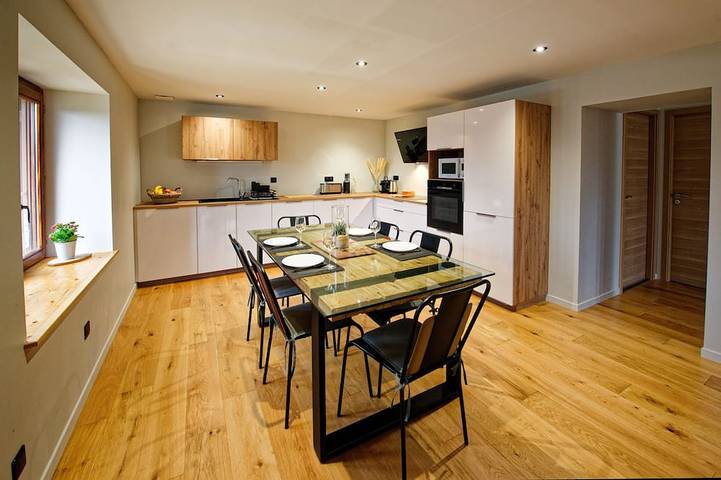 Gîte pour 7 personnes, avec Balcon et Jardin dans Cuttura