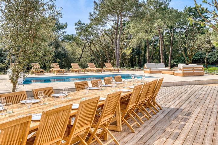 Location de vacances pour 8 personnes, avec sauna et jardin ainsi que piscine et jacuzzi, adapté aux familles à Brem-sur-Mer - 2