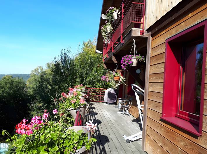 Chalet pour 15 personnes, avec sauna ainsi que jardin et jacuzzi, adapté aux familles à Le Tholy - 2