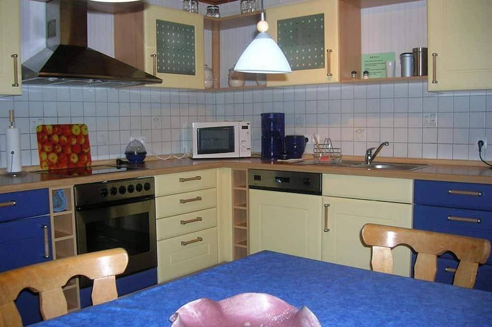 Ganze Wohnung, Ferienwohnung Brück - 4-Bettwohnung in Annweiler, Südliche Weinstraße